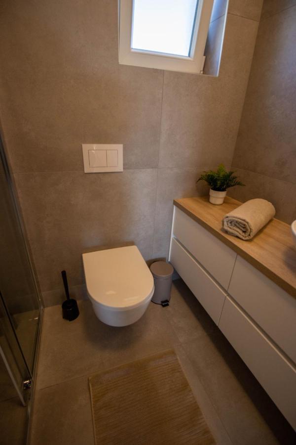 ביוגראד נה מורו Apartman Senka מראה חיצוני תמונה